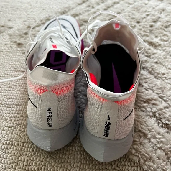 Nike ZoomX Streakfly - Picture 2 of 5